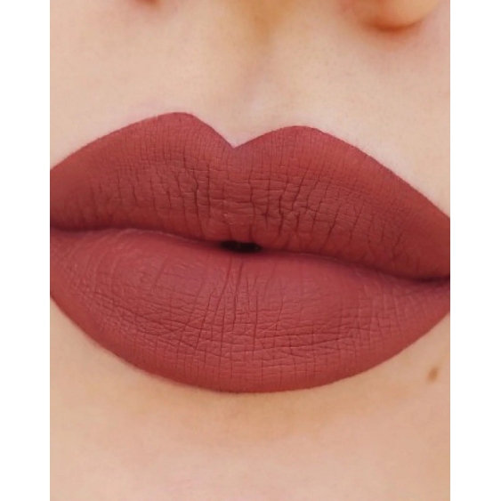 Astra Hypnotize Liquid Lipstick - 13 Gossip Girl