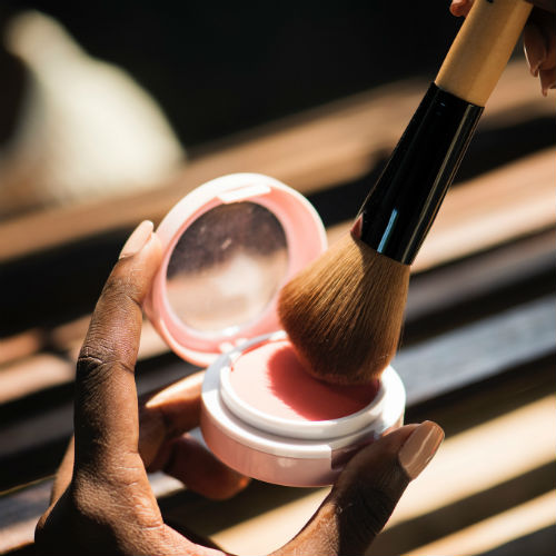 Blush: scopri le nuove tendenze dallo street style e dalle passerelle A/I 2018-19