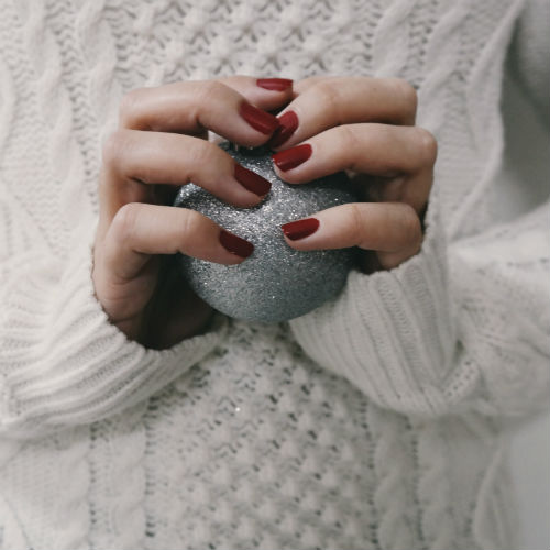 Unghie Natale 2018: le migliori manicure natalizie a cui ispirarsi